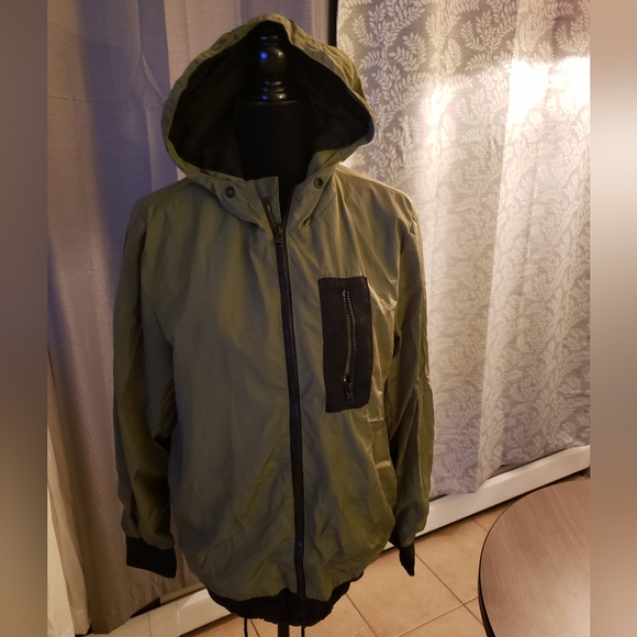 Men's Cycling Coat - Great Condition - size S - Picture 3 of 4